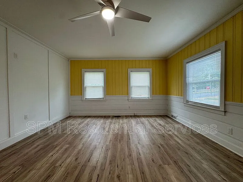 2 bed, 1.0 bath, $1,750 — Photo 4