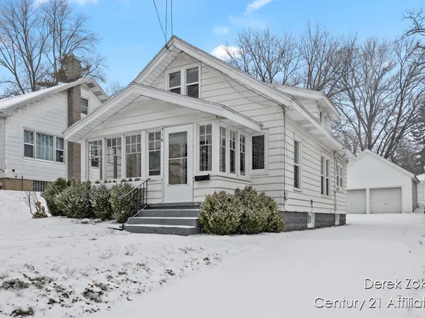 716 Emerald Ave NE, Grand Rapids, MI 49503