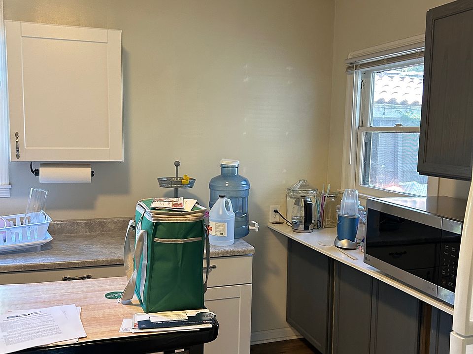 1st image of 195 Filomena Ave