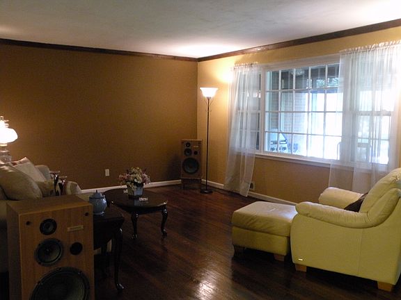 5th image of 4016 Tarnywood Dr