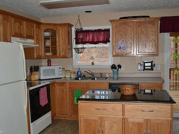 4th image of 6127 Crown Grant Dr