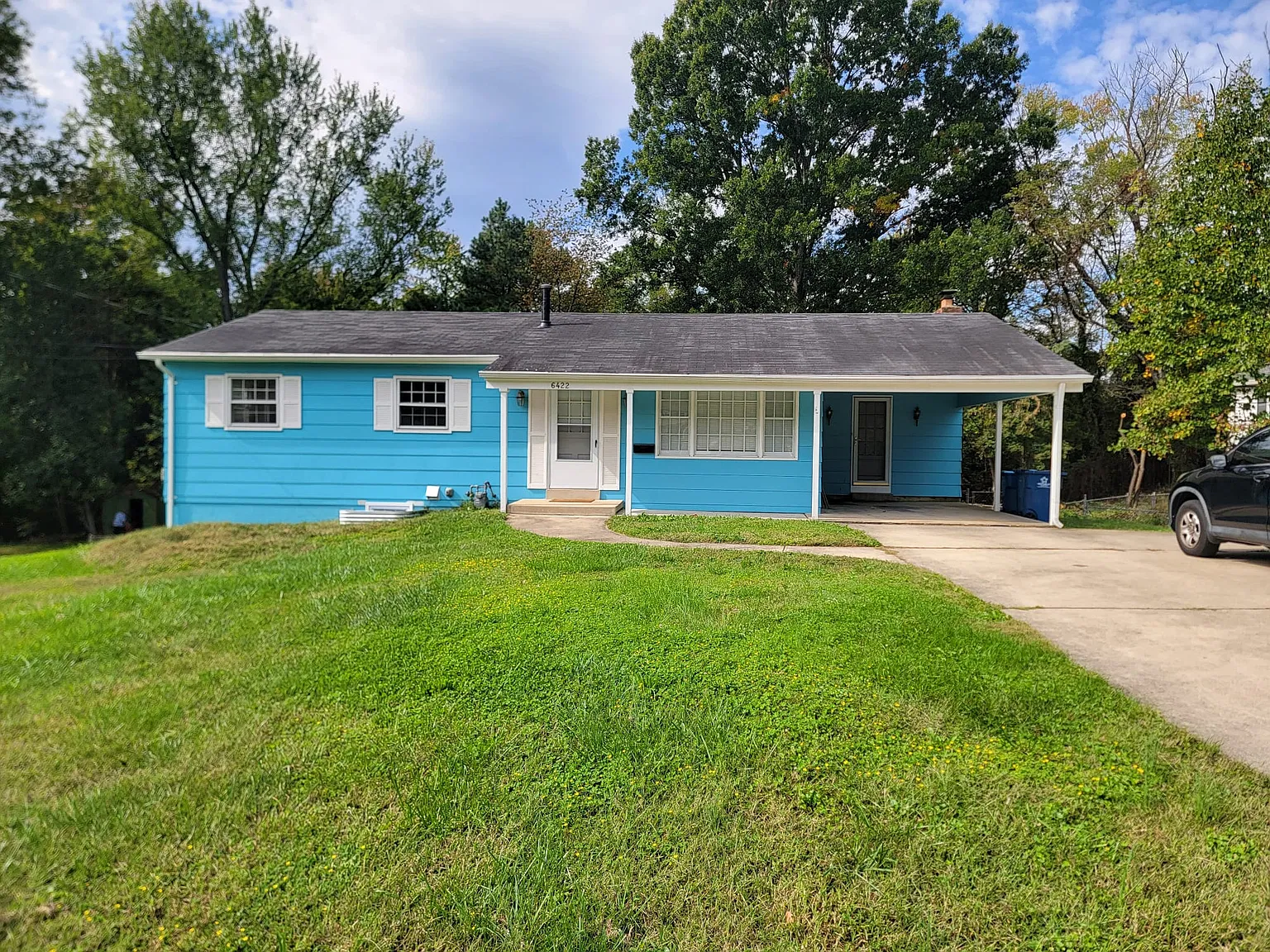 3 bed, 1.5 bath, 1287 sqft, $2,600 — Photo 1
