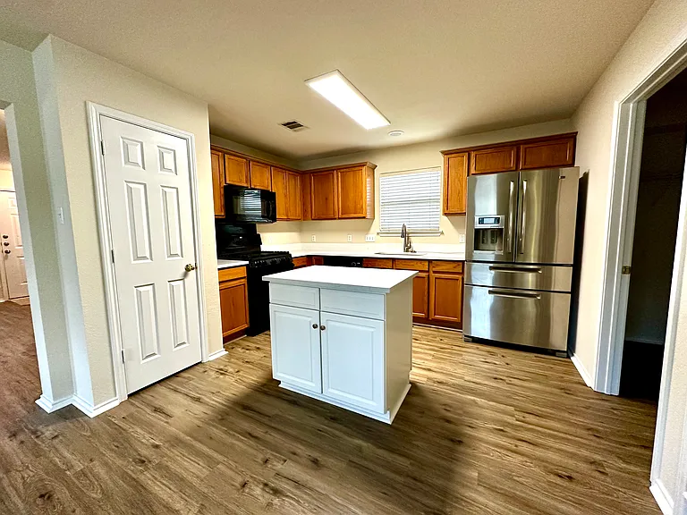 1400 Colorado Bend Dr — Photo 7