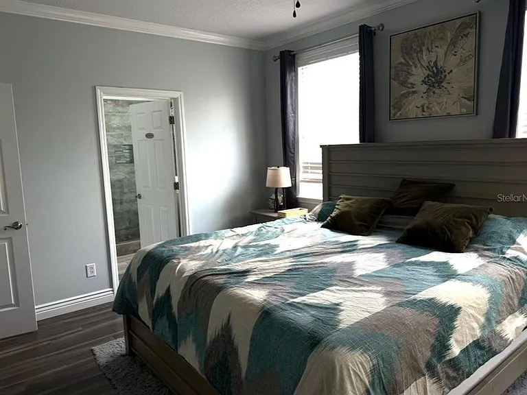 109 Grace Ave — Photo 17