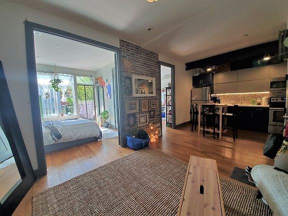 2nd image of 27 Woodbine St #2