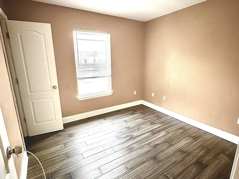 5177 Mount Shasta Dr #C — Photo 6