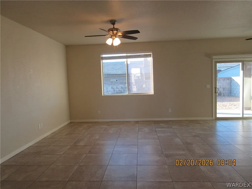 3 bed, 2.0 bath, 1494 sqft, $1,850 — Photo 2