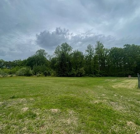 2nd image of 47 Britten Rd