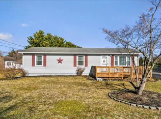 670 Lawn Dr, Christiansburg, VA 24073