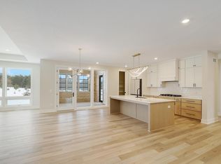 10389 56th Pl N, Lake Elmo, MN 55042