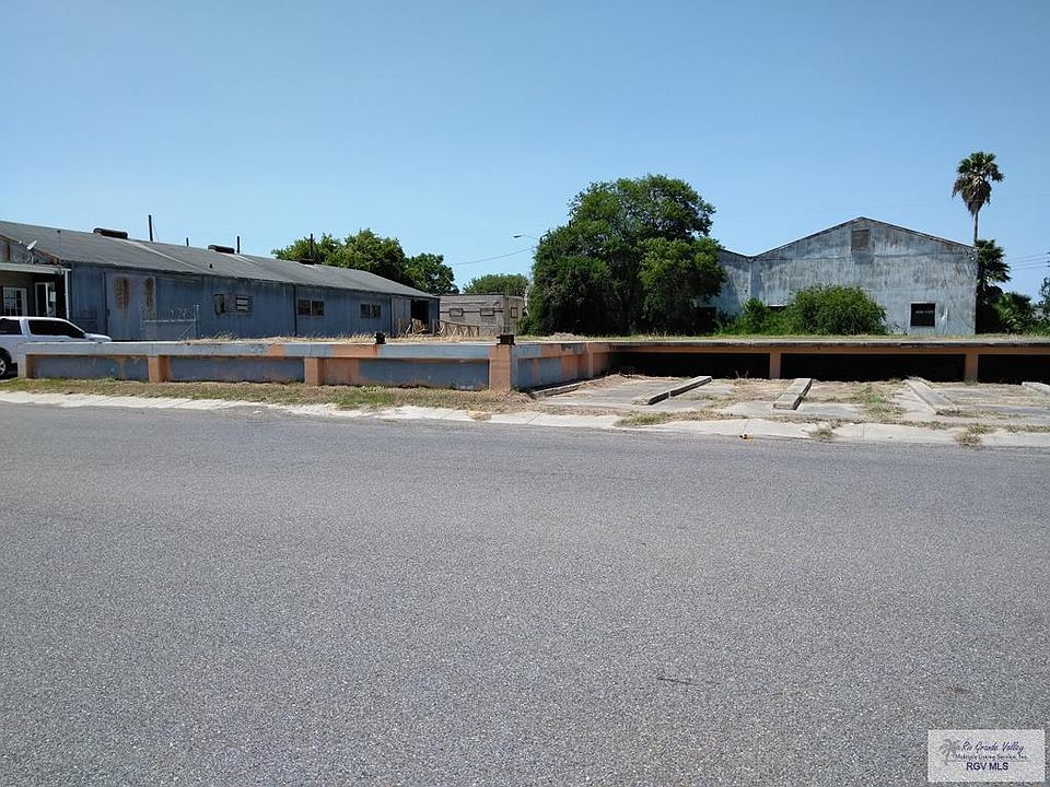 1st image of 418 W Adams Ave