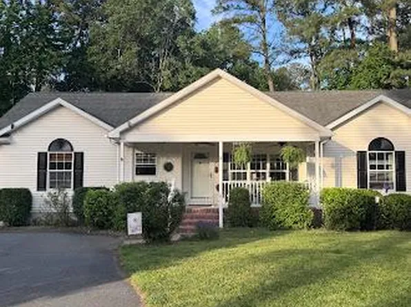 8 Quincy Ct, Ocean Pines, MD 21811
