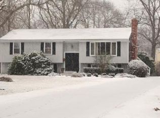 90 Bourne Park Ave, Marshfield, MA 02050