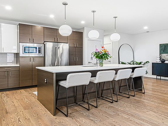 3rd image of 2703 W Belmont Ave Unit 3E