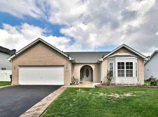 1074 Princeton Dr, Romeoville, IL 60446