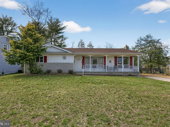 1103 W Valleybrook Rd, Cherry Hill, NJ 08034