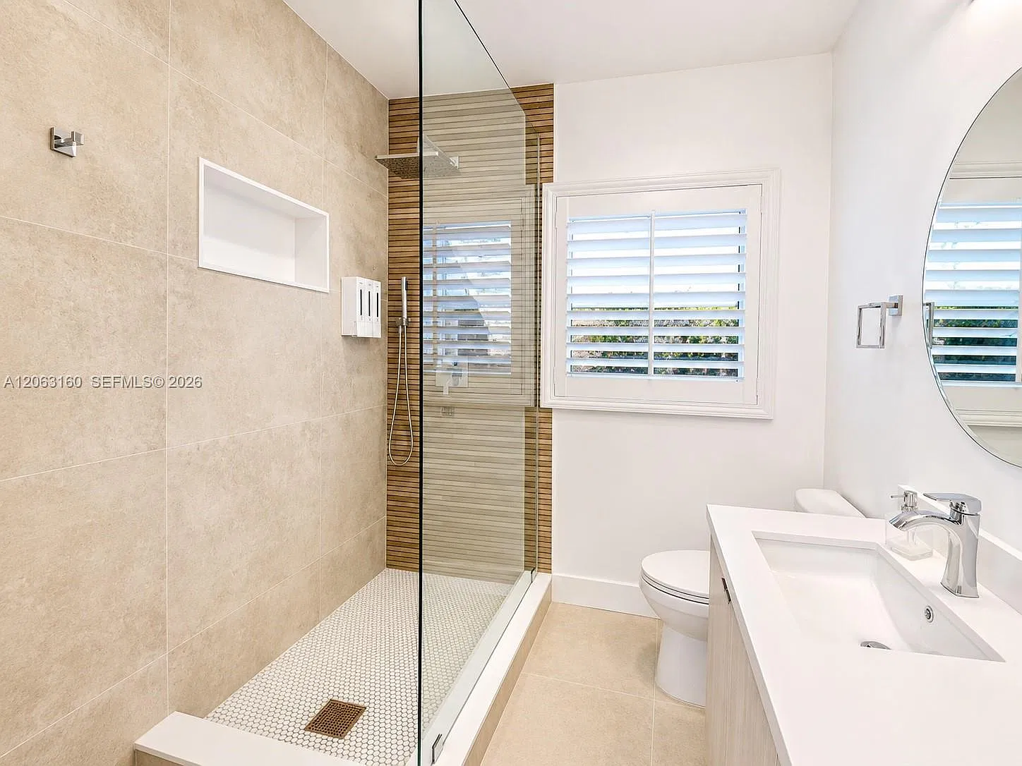 5744 SW 54th Ter — Photo 3