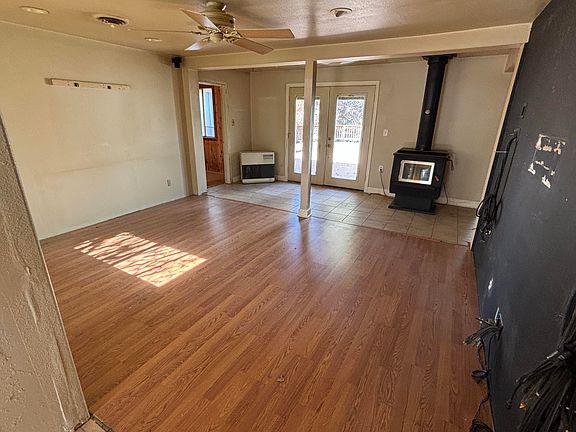 4th image of 52363 Glenwood Dr