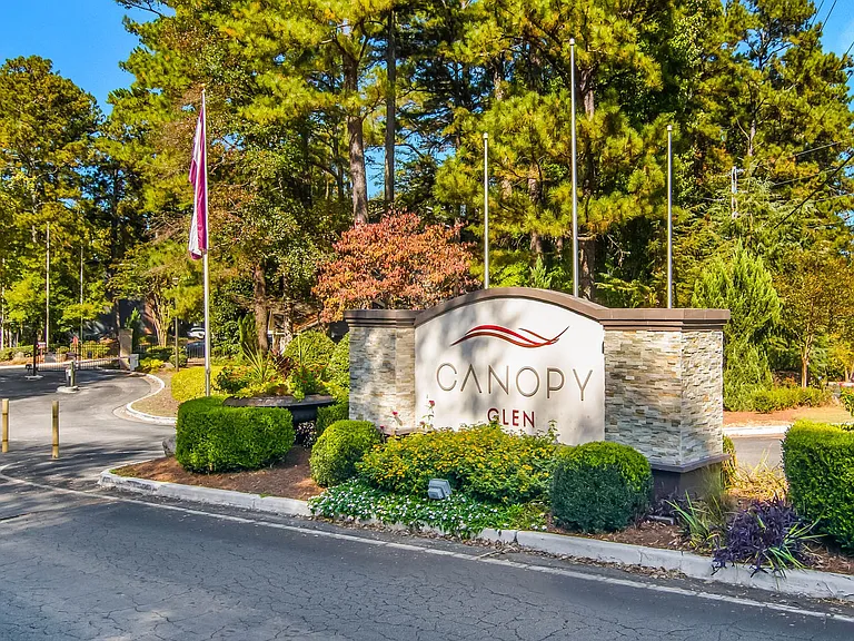 Canopy Glen — Photo 36
