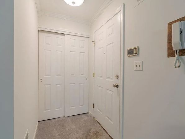 2405 Candlelight Ct