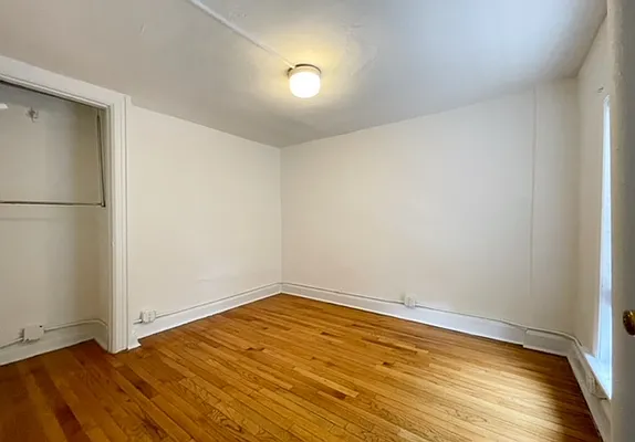 Rented by Kahen Properties | media 9