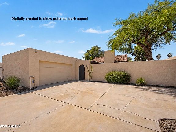 3rd image of 2119 E ALAMEDA Drive