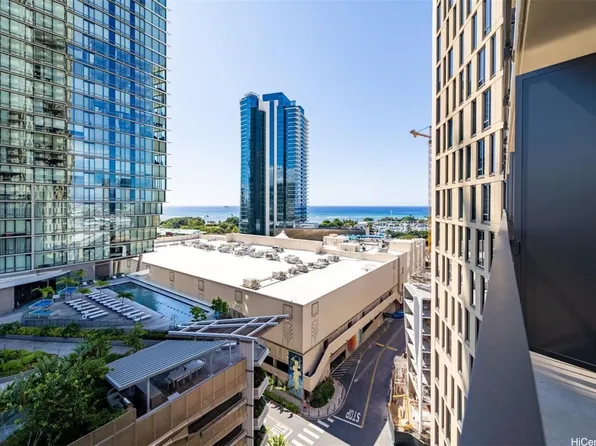 987 Queen St #1310, Honolulu, HI 96814