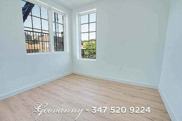 2nd image of 1681 Carroll St #3B