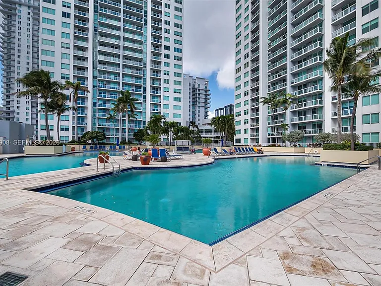 244 Biscayne Blvd #445 — Photo 26