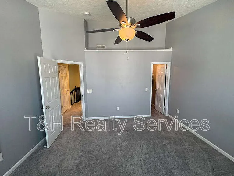 6941 Vistamere Way — Photo 17