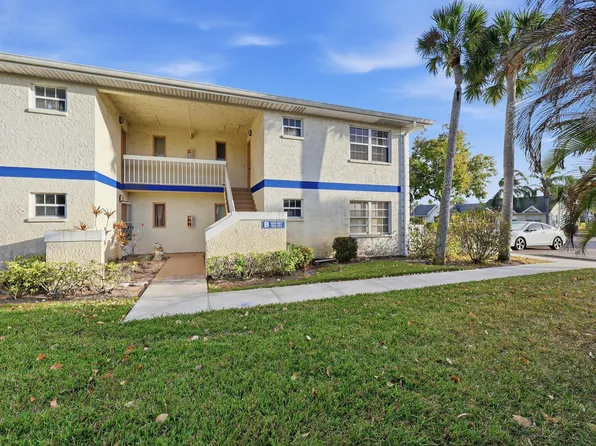 1502 SE Royal Green Cir #201, Port Saint Lucie, FL 34952