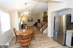 22 Carole Rd — Photo 4