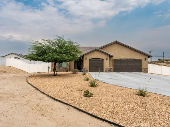 15325 Myalon Rd, Apple Valley, CA 92307