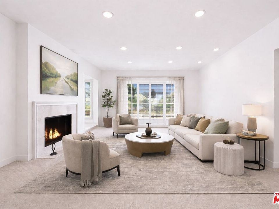 1st image of 1167 Roxbury Dr APT 203