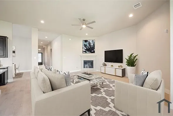 1692 Daylight Lake Dr — Photo 6