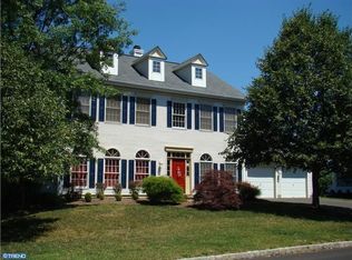 50 Chicory Ln, Pennington, NJ 08534