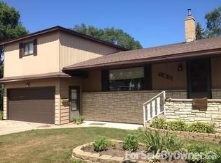 160 N Cranberry Ave, Peshtigo, WI 54157