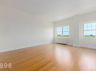 75-25 153rd St #523, Flushing, NY 11367