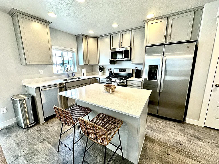1415 N 3500 W — Photo 8