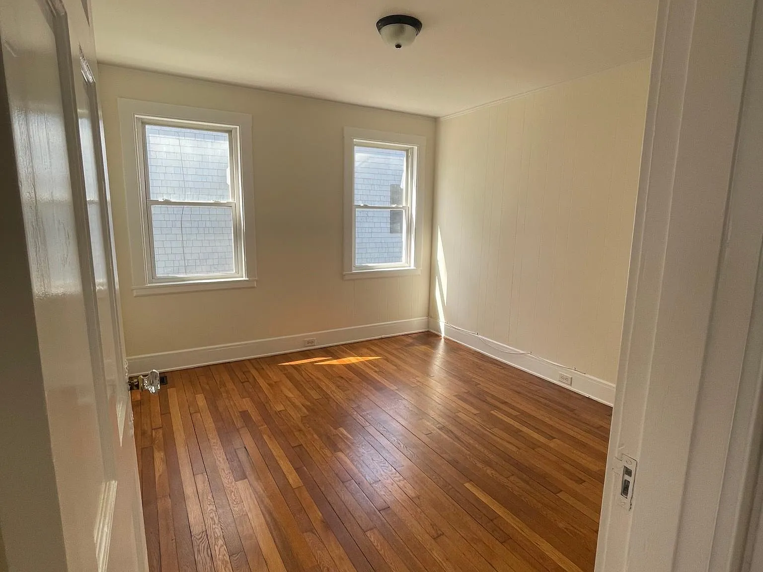 63 Lawn Ave — Photo 3