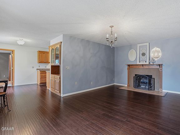 3rd image of 726 13th St NW