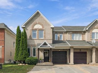 216 Sorento St, Ottawa, ON K2J0B5