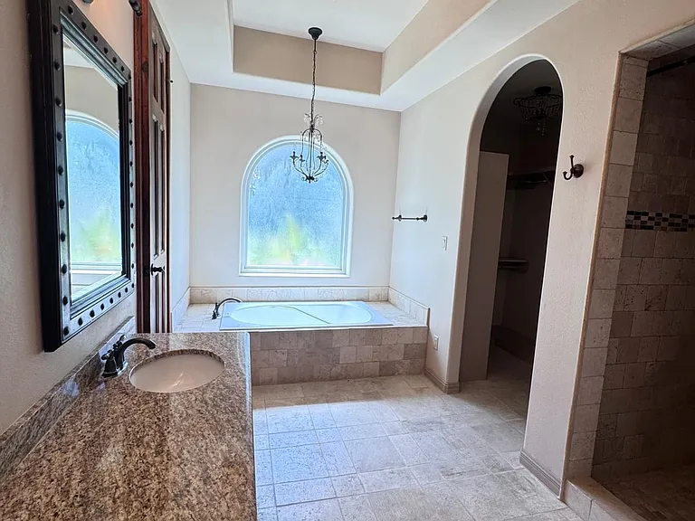 421 Cottonwood Ave — Photo 10