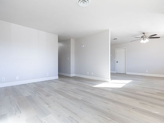 5th image of 608 E California Ave