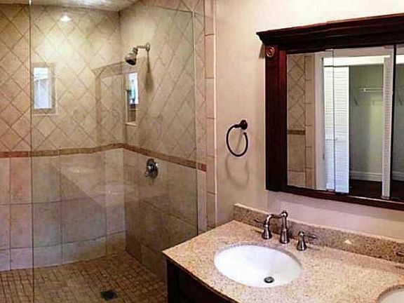 5th image of 10119 Costa Del Sol Blvd #J-57b