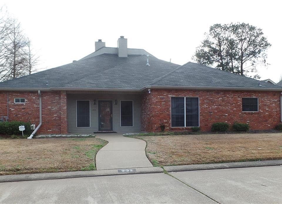 1st image of 932 Bayou Trace Dr