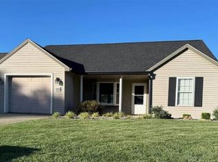 439 Canoe Creek Dr, Henderson, KY 42420
