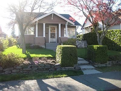 2nd image of 4027 42nd Ave SW