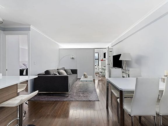 2nd image of 333 E 34th St APT 10H