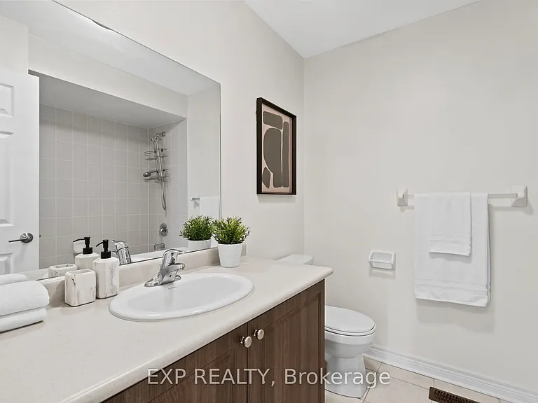 131 Greenwood Rd — Photo 17
